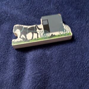 Paper weight. Made out of wood. Made in the USA. Hand painted. Amish icon.